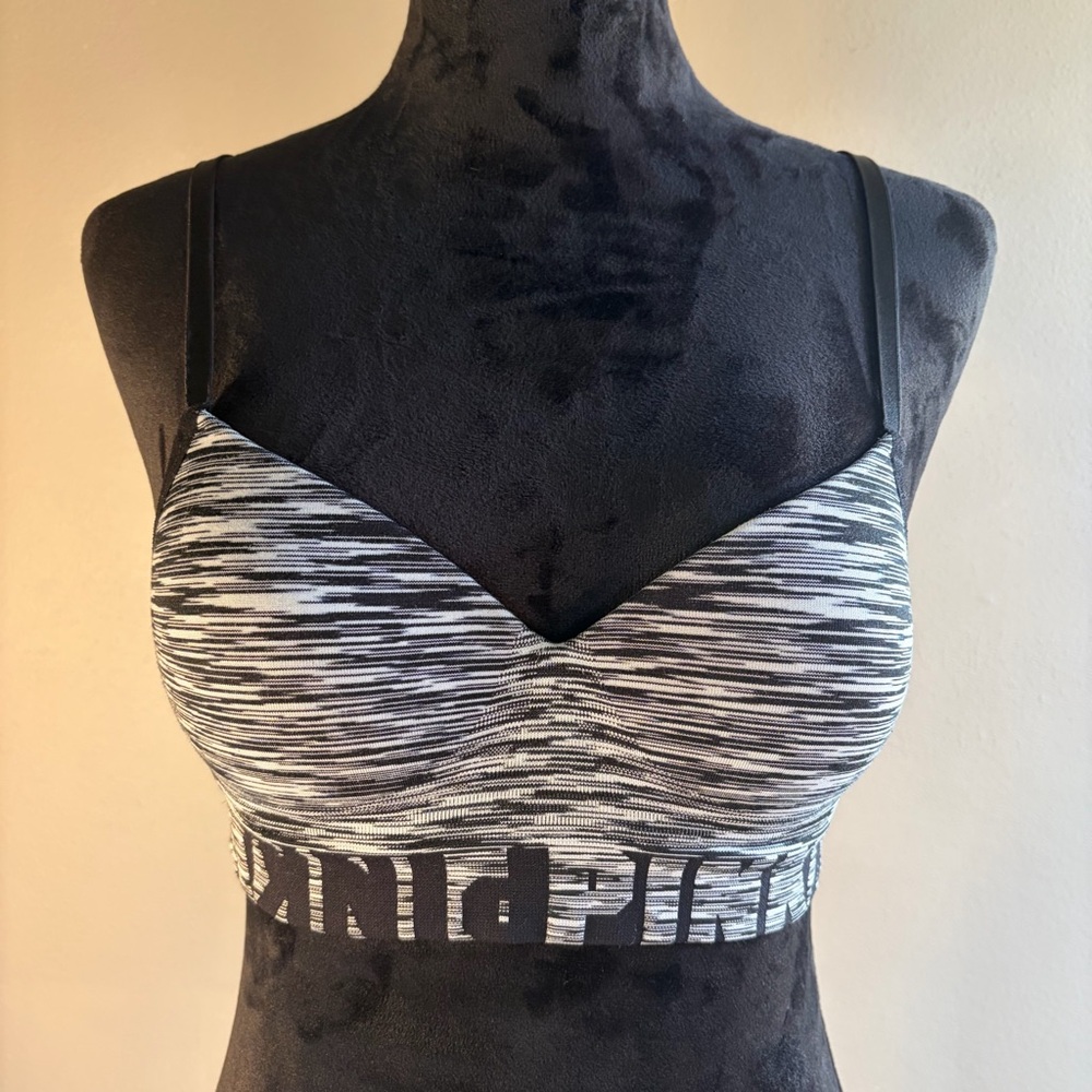 Victoria’s Secret PINK Cool & Comfy Wireless Sports Bra Gray Space Dye Sz Small - Picture 2 of 16